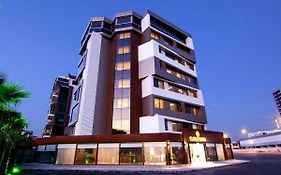 Majura Hotel Business